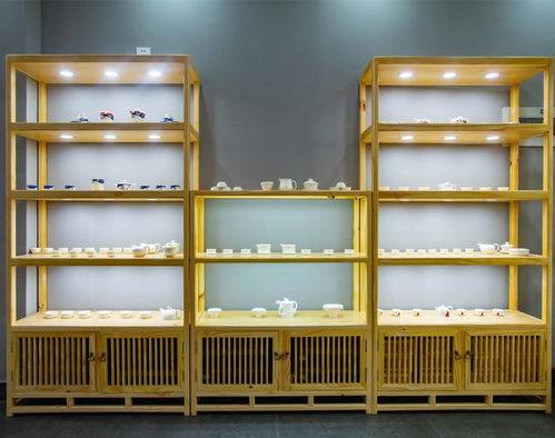 樂山展柜廠 專業定制精品展示柜，以精湛工藝與真誠服務，打造品牌展示新高度