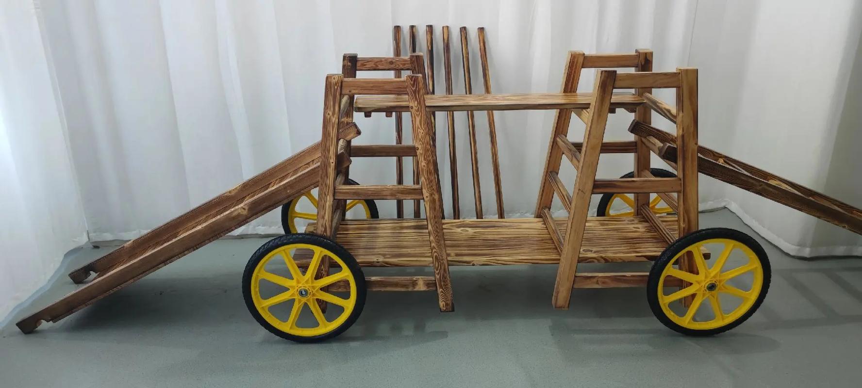 幼教產(chǎn)品生產(chǎn)廠家 山東愛童文教用品是一家生產(chǎn)幼兒家